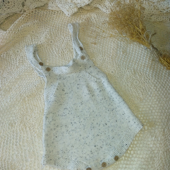 Cozy Knit Speckled Gray Kids Romper - Picture 2 of 4